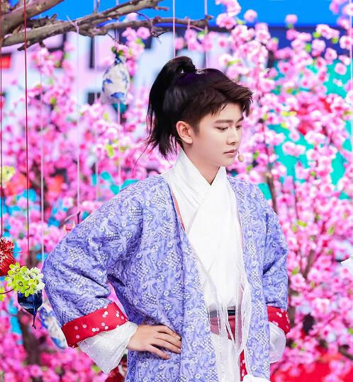  任嘉伦|快本任嘉伦发文显尬，宋茜打卡成功，谭松韵随手一截就是表情包