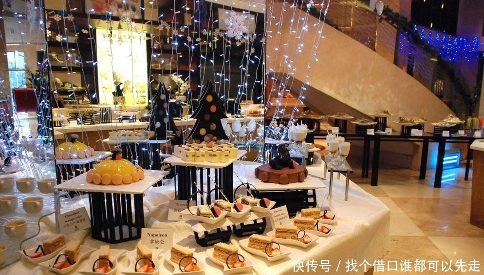 划算|来自自助餐老板的爆料，贵的食材都在那角落里，这样吃划算