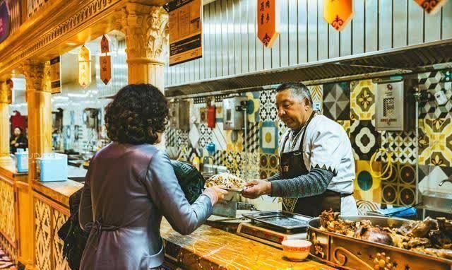 公斤|新疆马肉吃过吗一公斤85块钱,游客馋得直流口水