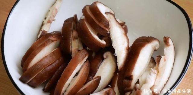爽滑|自从土豆学会这样做,家人三天两头要吃,入口爽滑,嚼劲十足