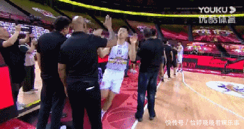 无意|马布里率队遇尴尬纪录!赛前被无意戳眼,郭艾伦缺席赵继伟扛大旗