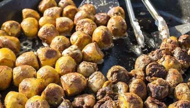 外卖|假如饭店老板免费请你吃半年外卖,必须吃4种食物,学生怎么选