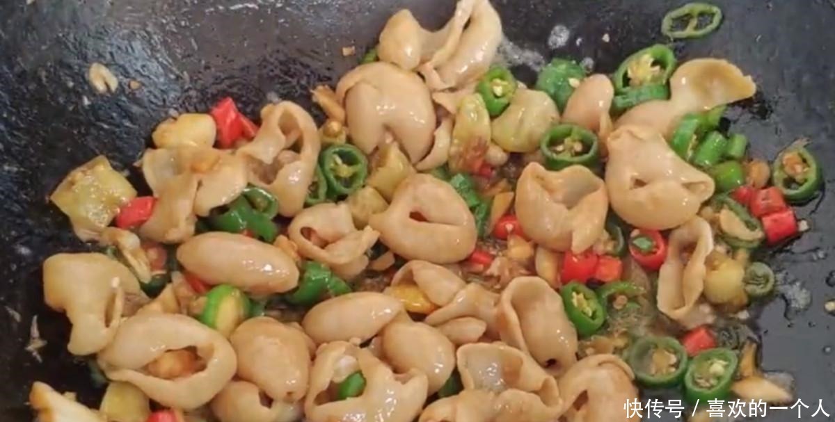 适量|炒出的大肠嚼不动教你小窍门,炒得脆嫩又不老,爆香!