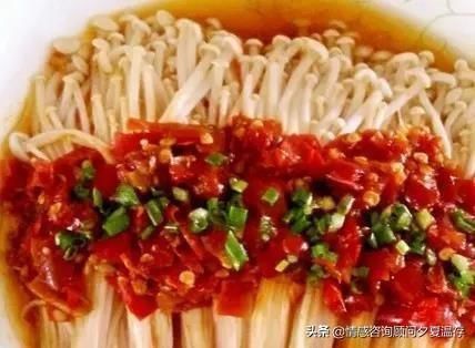 清洗干净|宝妈今日菜教你做自制剁椒、剁椒蒸鸡翅、剁椒粉丝蒸虾