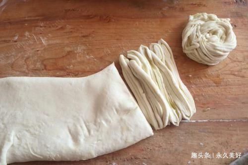  最爱|北方人最爱的烙饼，不揉面不发面，做法简单，1周吃2次不算多