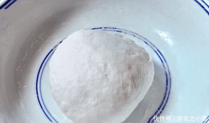 酥饼|做酥饼时,牢记2大技巧,不用烤箱,香酥可口层次多,特好吃