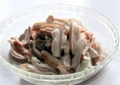 夏天|猪身上的一宝,25块钱一斤,我遇到从不手软,夏天吃比羊肉滋补