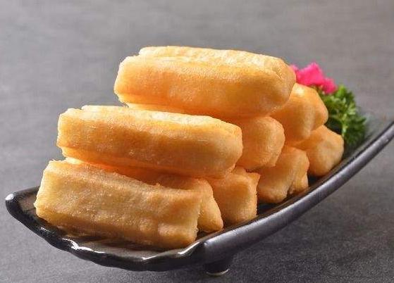  不用|1碗面粉，2鸡蛋，不用泡打粉，教你健康小油条，蓬松酥脆，好吃