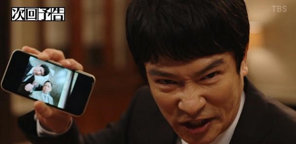 放到|半泽直树被日本网友调侃是假面骑士，放到变身场景中竟毫无违和感