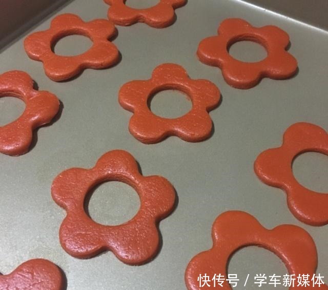 够吃|这个点心香酥可口,我家每周做二次才够吃,两孩子特喜欢