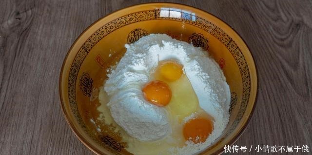 好吃|糯米粉这样做太好吃了，手不沾面，筷子搅一搅，比吃肉都过瘾，香