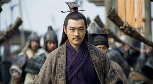 庞统|曹营有4位谋士，看出庞统铁索连环计的破绽，为何曹军还是被烧了