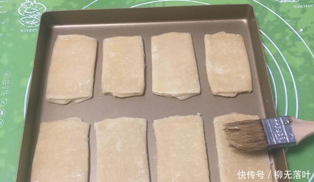 盖上保鲜膜|芝麻香糕点的配方很详细,香口的感觉非常好