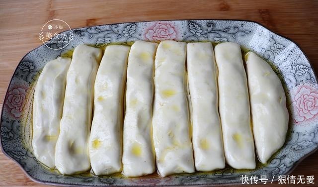 油酥|面粉别做油条了,教你好吃的做法,不用烤不油炸,出锅瞬间被扫光