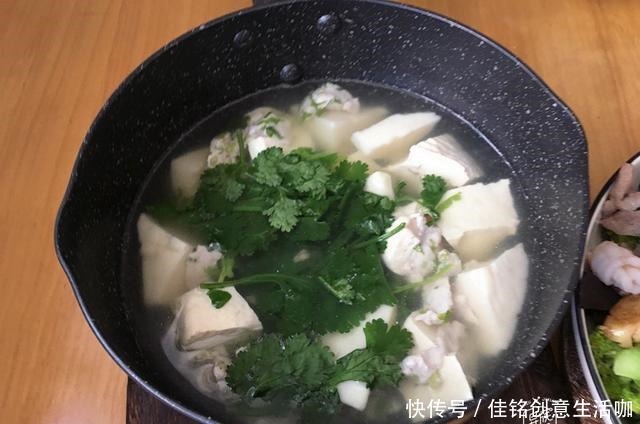 鱿鱼|午餐,一菜一汤,我真不是炫富,今天又吃肉了