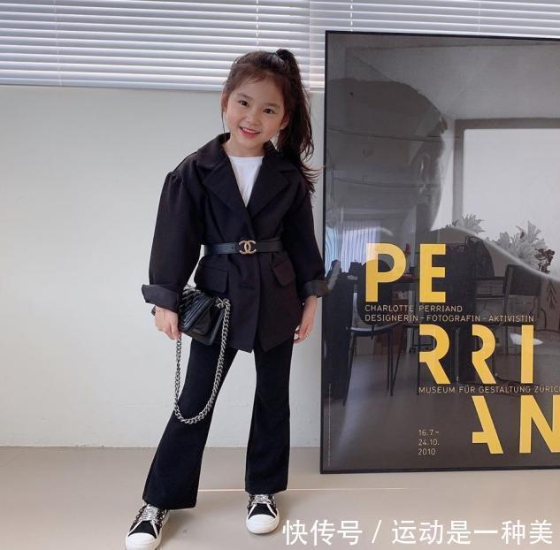 女人|女人的精致感要从小抓起!学8岁时尚博主穿搭,韩式风简约显气质