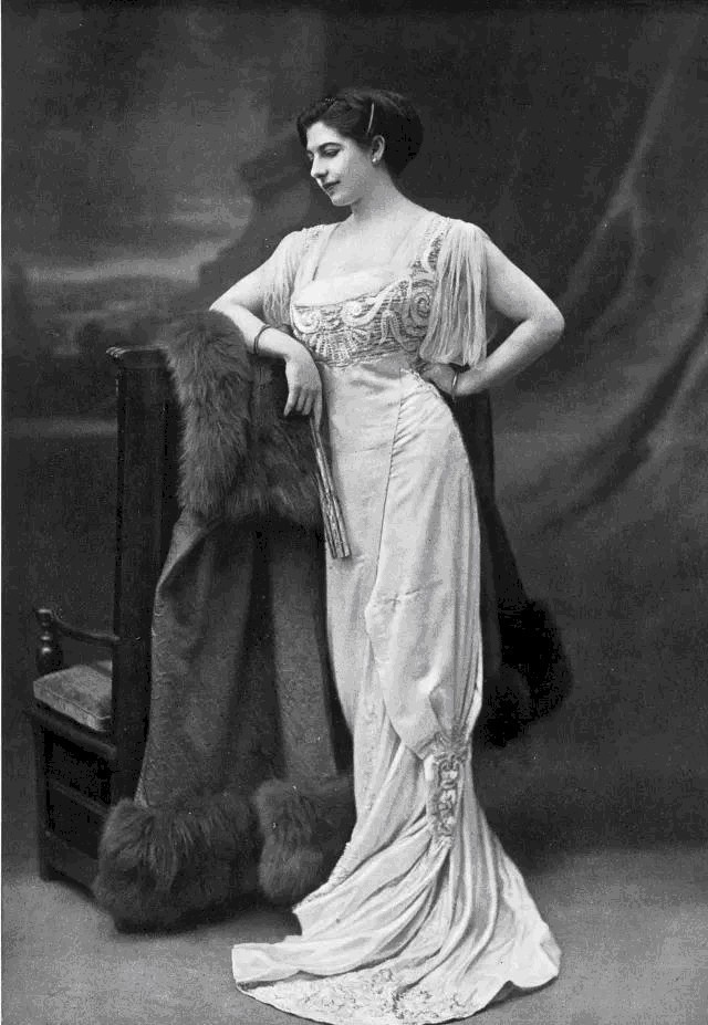 女间谍|一战时期最美丽的女间谍,被定为叛国罪,被处死时的场景很独特