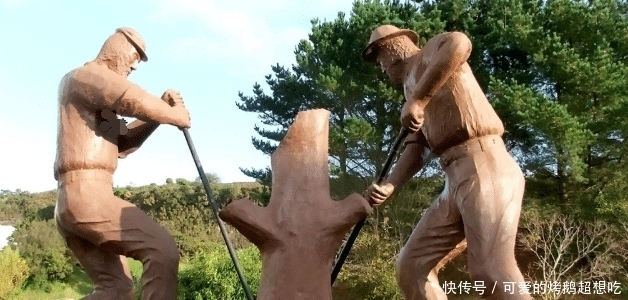  公斤|一镐头挖出72公斤黄金，2农民卖给银行，一个成企业家一个成土豪