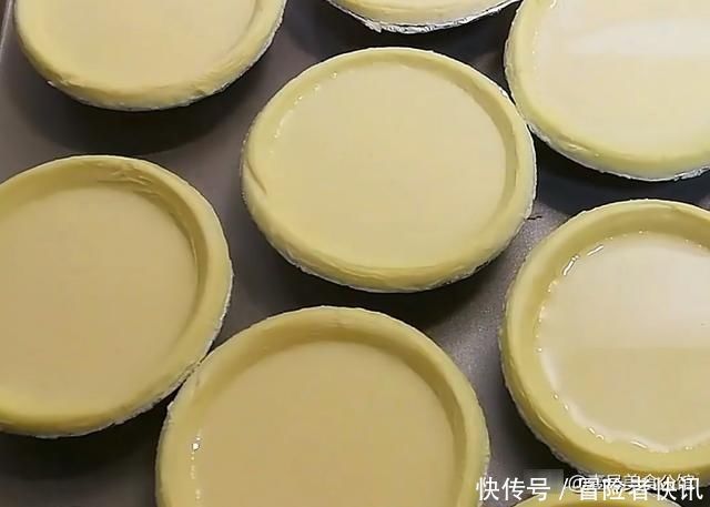 居家|居家快手做蛋挞,全蛋打制,无须奶油,2步完成,皮脆嫩滑又香甜