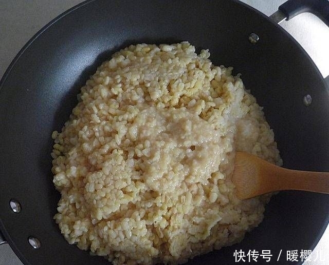 糕点|抹茶酥和我自己做的红曲糕点,不油腻