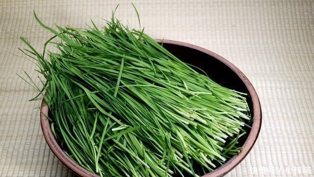 韭菜|这个馅饼百吃不厌, 皮不发硬, 馅不流汤, 方法简单没得说!