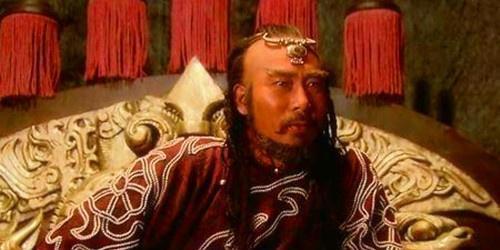 皇帝|大臣你不配做皇帝，传位吧，皇帝大怒发兵，江山被大臣取代！