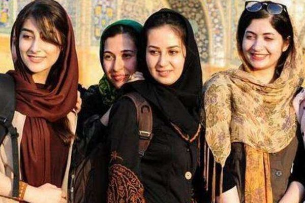 老板|巴基斯坦游客中国卖茶叶,结账时老板做法,让小伙感动