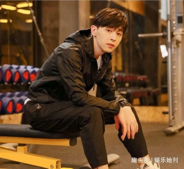 邓伦|邓伦C位现身《极限挑战》直播,可大哥们太会玩,粉丝心疼又想笑