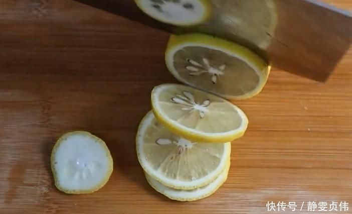 清爽|清爽又香辣的柠檬鸡爪,做法简单,口感爽脆,好吃到停不下来