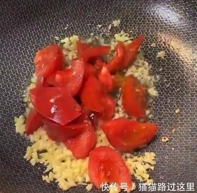 下饭|家常小炒花菜的超级简单做法，营养丰富口感脆甜，好吃又下饭