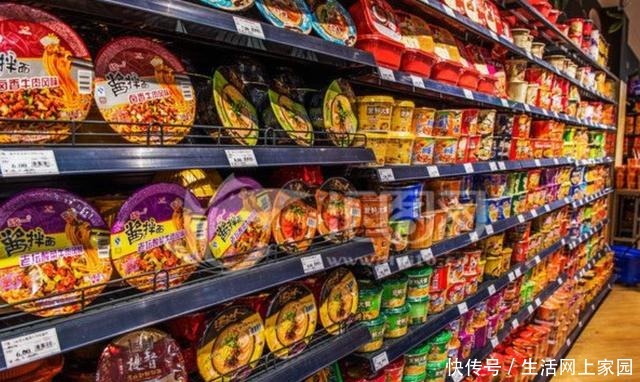 汤达|4种“骨灰级”方便面,比汤达人味鲜,比康师傅、统一好吃!