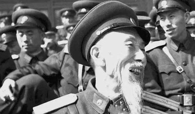 八路军|他是我军开国中校,唯一参加过清军,北洋军,国军,八路军的老者