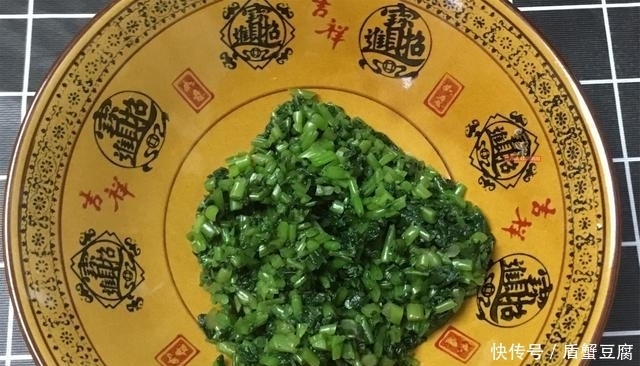 适合|粗粮细作,适合四季吃的蔬菜窝窝头,记住2点,凉了也不硬