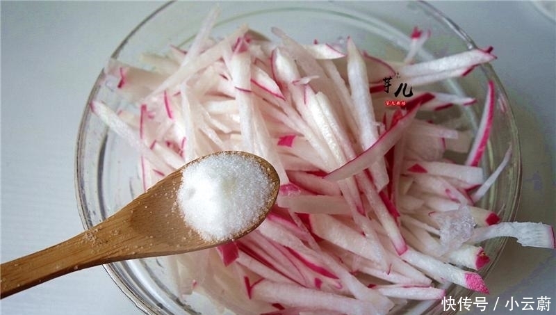 简单|萝卜最好吃的做法,简单快手,脆嫩爽口,麻辣开胃,好吃又下饭