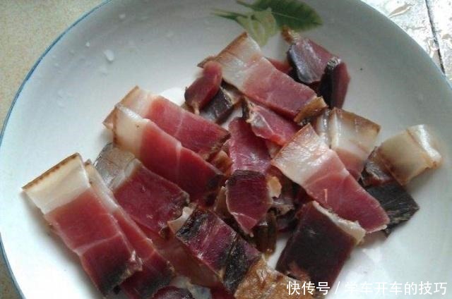 饭店|饭店炒腊肉太贵,不如试着自己在家做着吃,这才是真正的味道!