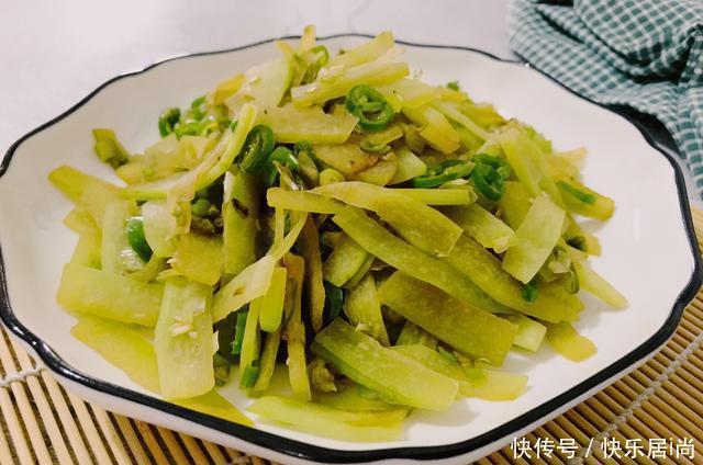  花钱|伏天没胃口，教您一道不花钱的开胃小菜，麻辣鲜香，超下饭