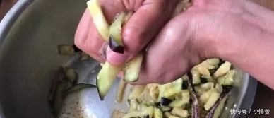 做法|茄子别直接炒着吃了,教你一个新吃法,做法简单味道足,比肉还香