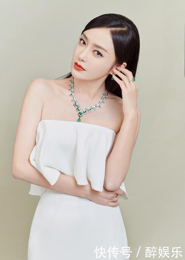 价值|不婚主义、承认整容的秦岚,为什么还是人们心中的“白月光”?