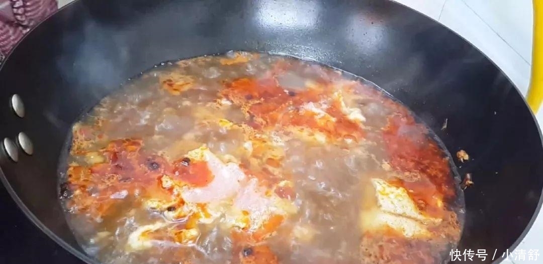 比水|1颗白菜,1块猪肉,教你简单一做,比水煮肉片都好吃,越吃越过瘾