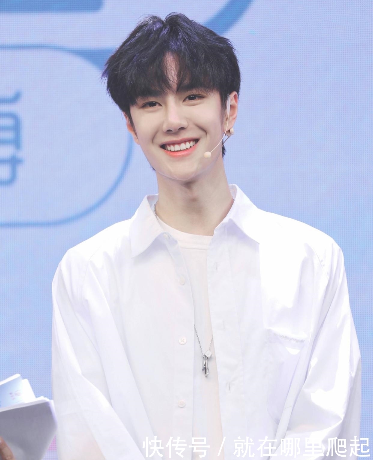  老路|金子涵上《快本》，竞争唯一主持名额，这是要走王一博的老路吗？