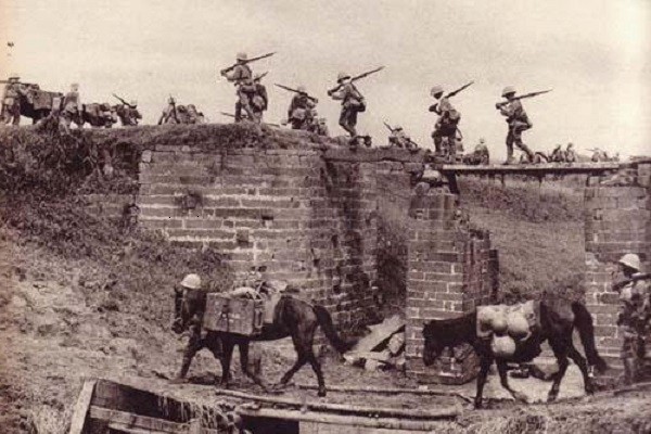 抗战|历史上，真实的“鬼子进村”是这样的，别再被“抗战神剧”给骗了