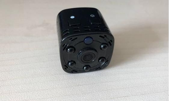 安装|男子新婚仅2月，竟安装摄像头偷拍老婆闺蜜洗澡1天拍下7段视频