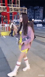 据说|搞笑GIF：据说是宝马出的新车