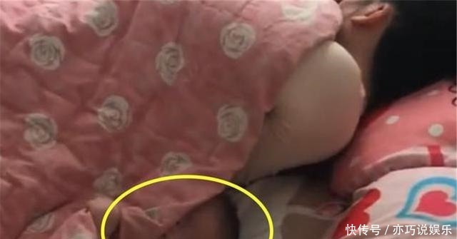 回家|爸爸回家找不着闺女，开门看到这一幕，奶爸内心幸好回来得早