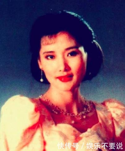 父亲|何赛飞和妹妹十年“夫妻”,与初恋裸婚恩爱32年,今成大赢家