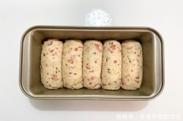 好吃|比甜面包好吃的双重芝士咸面包,一次发酵做法简单,芝士控快学!