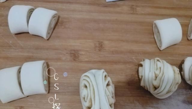 筋道|馒头吃腻了,试试这个面食,筋道咸香,连吃三个都不够