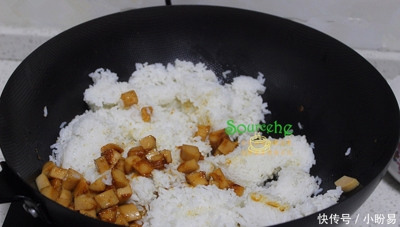 炒饭|儿子最爱吃的炒饭,只需3种食材5分钟出锅,粒粒分明,出奇美味