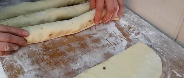 豆包|半斤红豆,1斤面粉,不用烤箱,教你做创意红豆包,比发糕还好吃