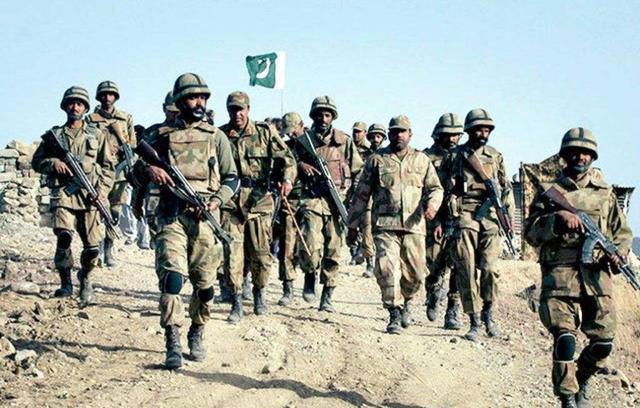  幸灾乐祸|印巴边境冲突持续加剧，此时巴铁后方却遭到攻击，印度却幸灾乐祸